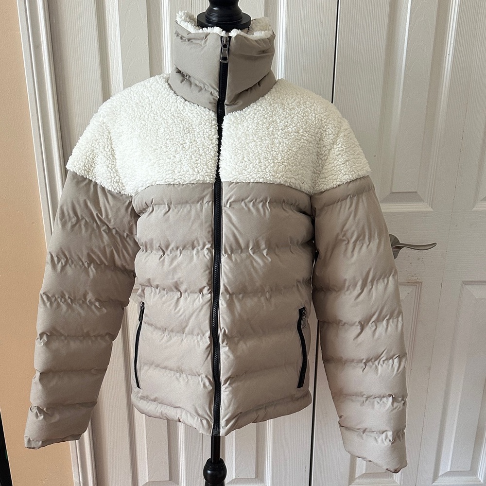 Men's Beige and White Puffer Jacket